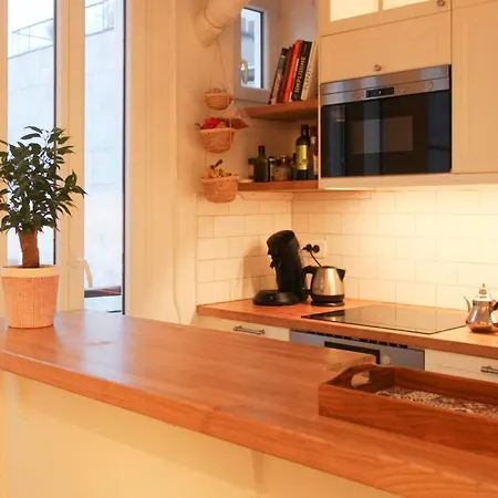 Spacious And Practical In 18th Apartamento *